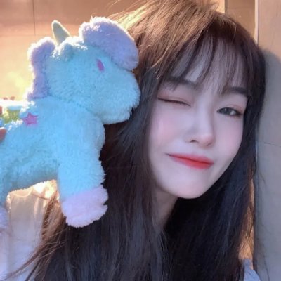 路边捡个老公有亿点强